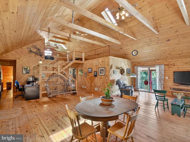 975 COLD SPRINGS RD, Elizabethtown, PA 17022