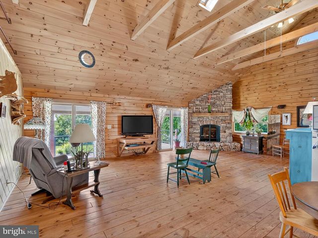 975 COLD SPRINGS RD, Elizabethtown, PA 17022