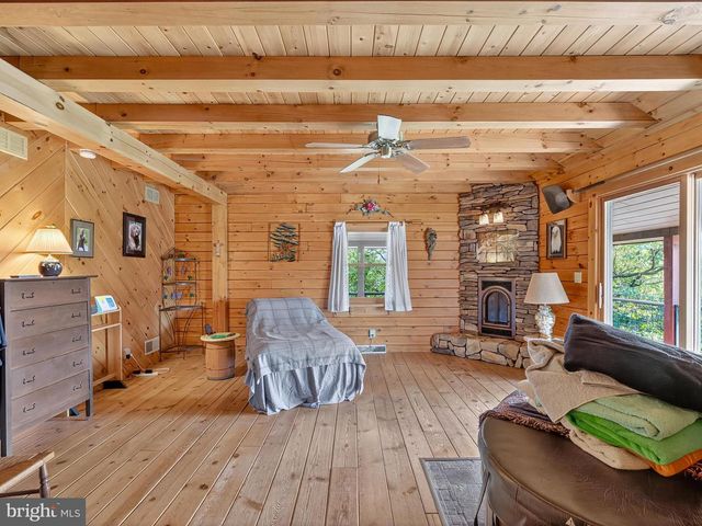 975 COLD SPRINGS RD, Elizabethtown, PA 17022