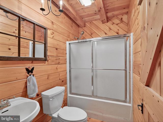 975 COLD SPRINGS RD, Elizabethtown, PA 17022
