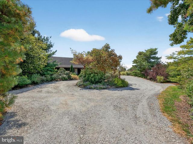 975 COLD SPRINGS RD, Elizabethtown, PA 17022