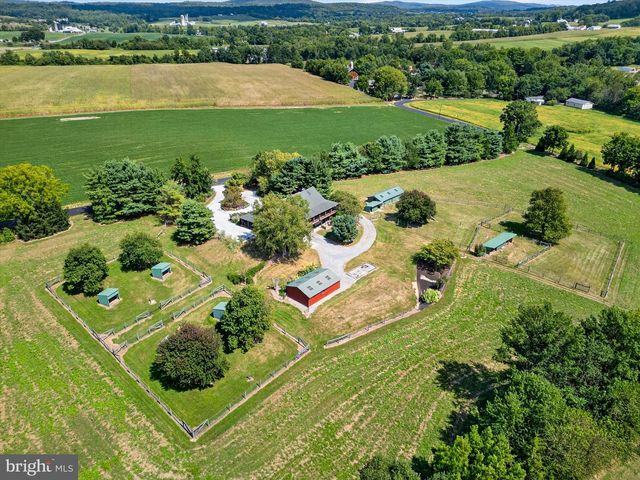 975 COLD SPRINGS RD, Elizabethtown, PA 17022