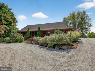 975 COLD SPRINGS RD, Elizabethtown, PA 17022