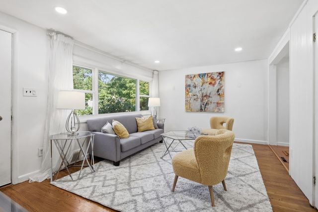 75 Proctor Road, Chelmsford, MA 01824