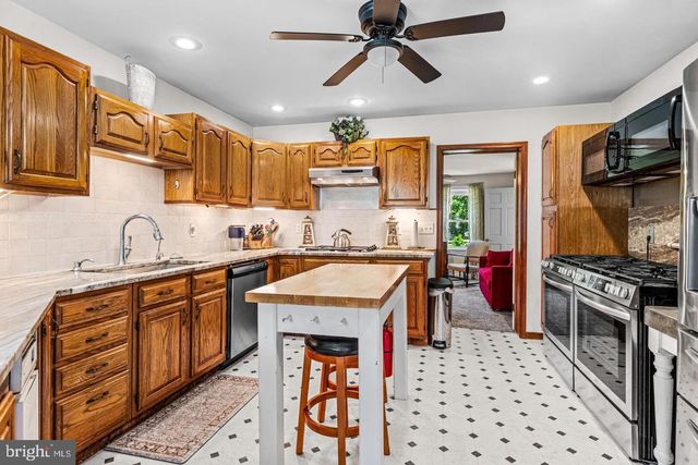 668 CRAWFORD RD, Cape May, NJ 08204