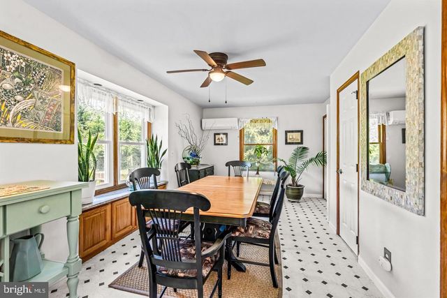 668 CRAWFORD RD, Cape May, NJ 08204