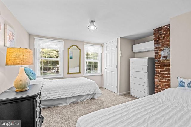 668 CRAWFORD RD, Cape May, NJ 08204