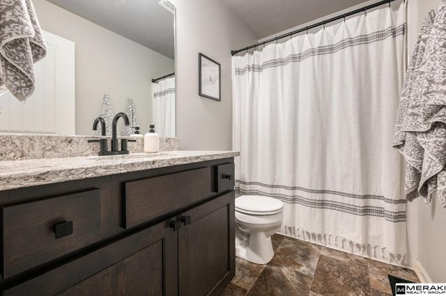 7504 N 139 Avenue, Omaha, NE 68142