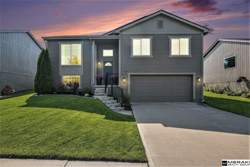 7504 N 139 Avenue, Omaha, NE 68142