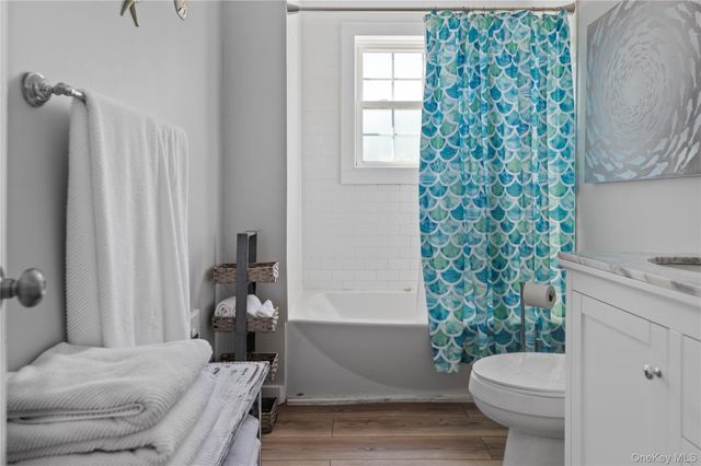 180 Cottage Walk, Ocean Beach, NY 11770