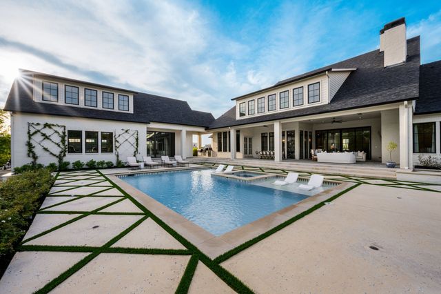 215 Sunset Point Trail, Heath, TX 75032