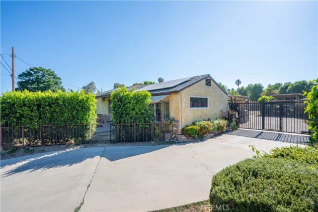 7645 Wilbur Avenue, Reseda, CA 91335