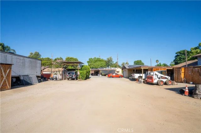 7645 Wilbur Avenue, Reseda, CA 91335