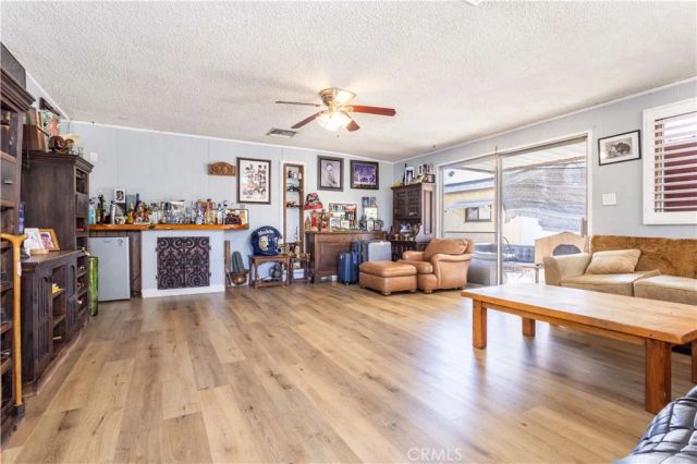 7645 Wilbur Avenue, Reseda, CA 91335