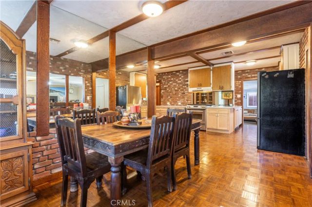 7645 Wilbur Avenue, Reseda, CA 91335