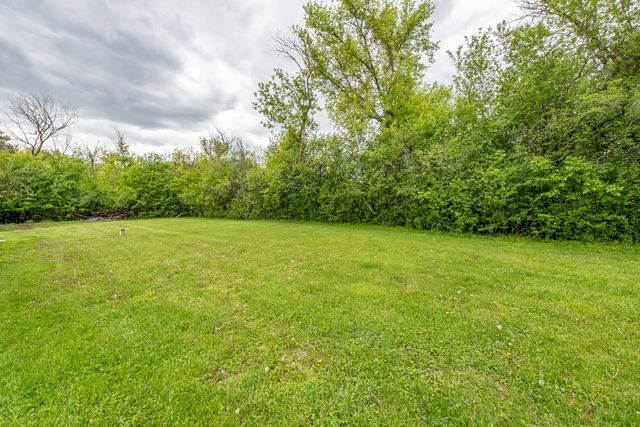 40510 N Marcus Street, Antioch, IL 60002