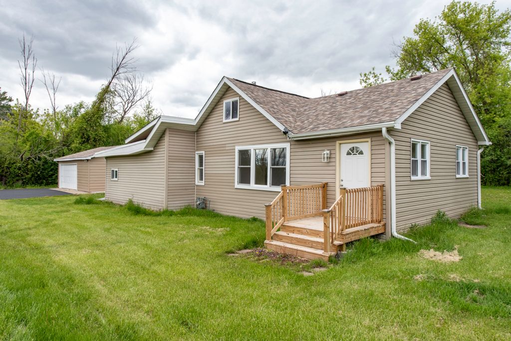 40510 N Marcus Street, Antioch, IL 60002