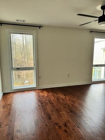 1345 Stirling Court NW, Atlanta, GA 30318