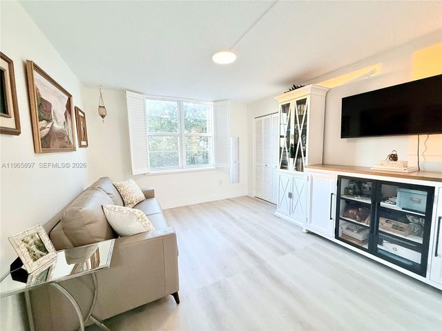 6000 NE 22nd Way 5C, Fort Lauderdale, FL 33308