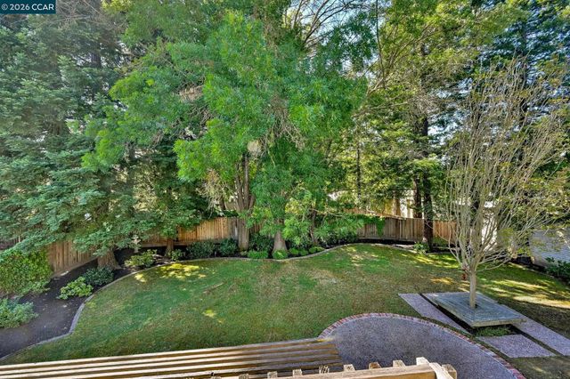 900 Woodland Dr, San Ramon, CA 94582