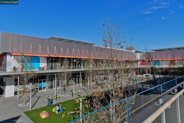 900 Woodland Dr, San Ramon, CA 94582