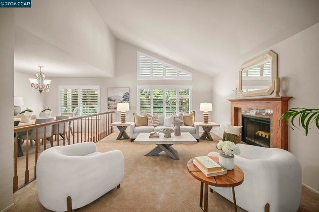 900 Woodland Dr, San Ramon, CA 94582
