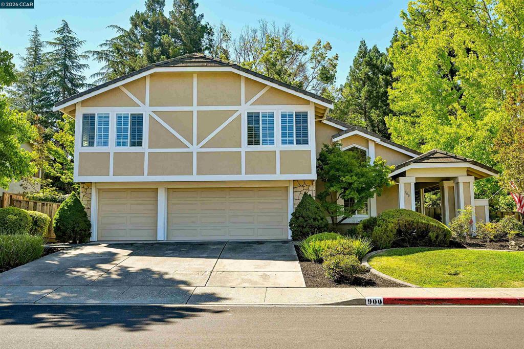 900 Woodland Dr, San Ramon, CA 94582