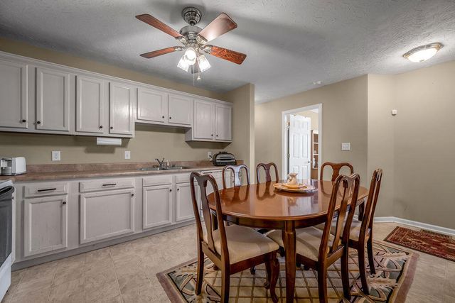 128 Bay Hill Drive, Winchester, KY 40391