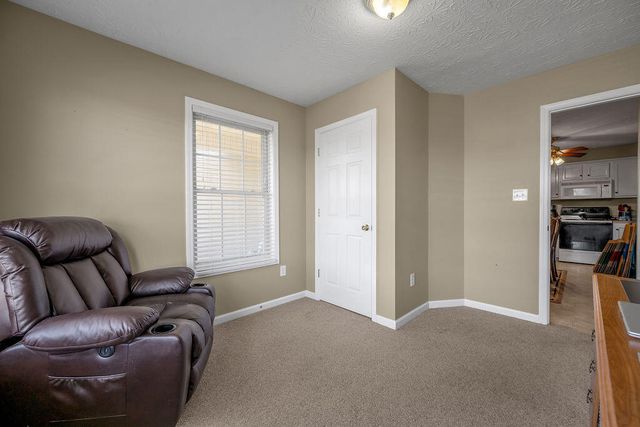 128 Bay Hill Drive, Winchester, KY 40391