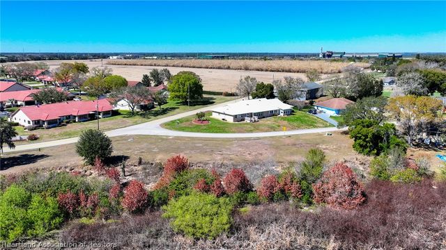 1051 W Lake Damon Drive, Avon Park, FL 33825