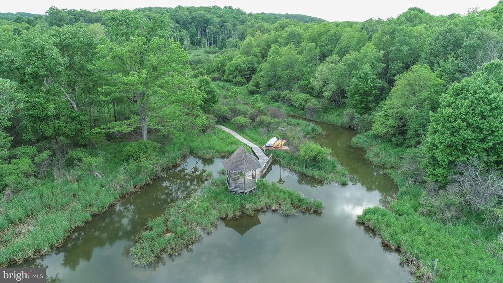 Image 11 of property listing at LOT 24 EASTVIEW PL, Oakland, MD 21550