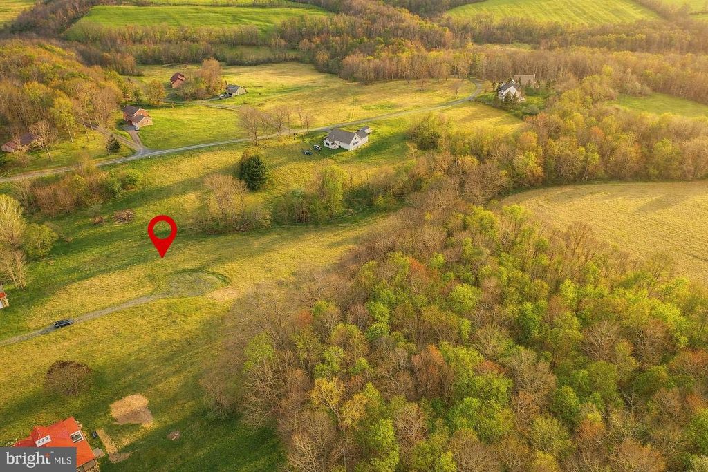 Image 12 of property listing at LOT 24 EASTVIEW PL, Oakland, MD 21550