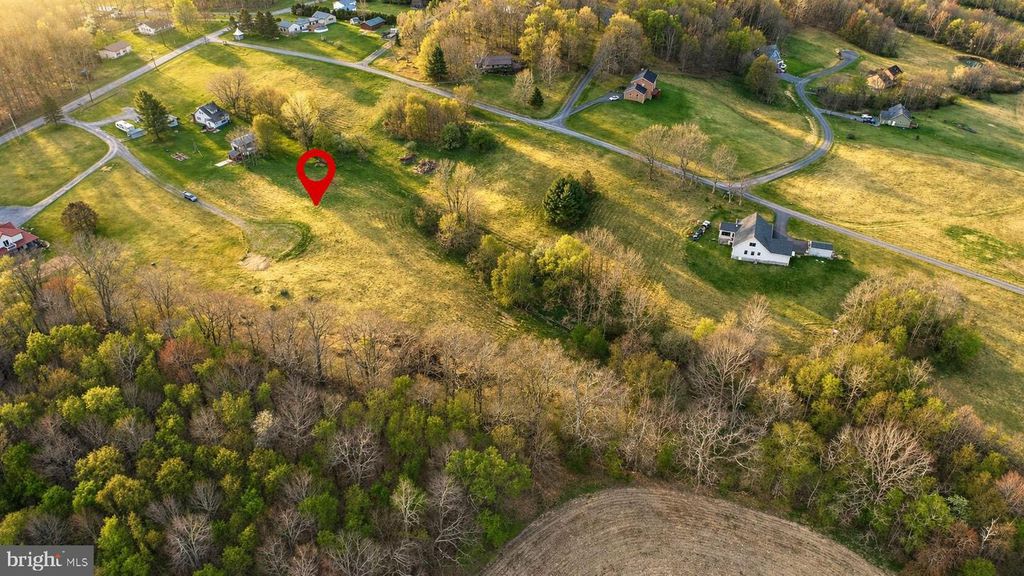 Image 13 of property listing at LOT 24 EASTVIEW PL, Oakland, MD 21550