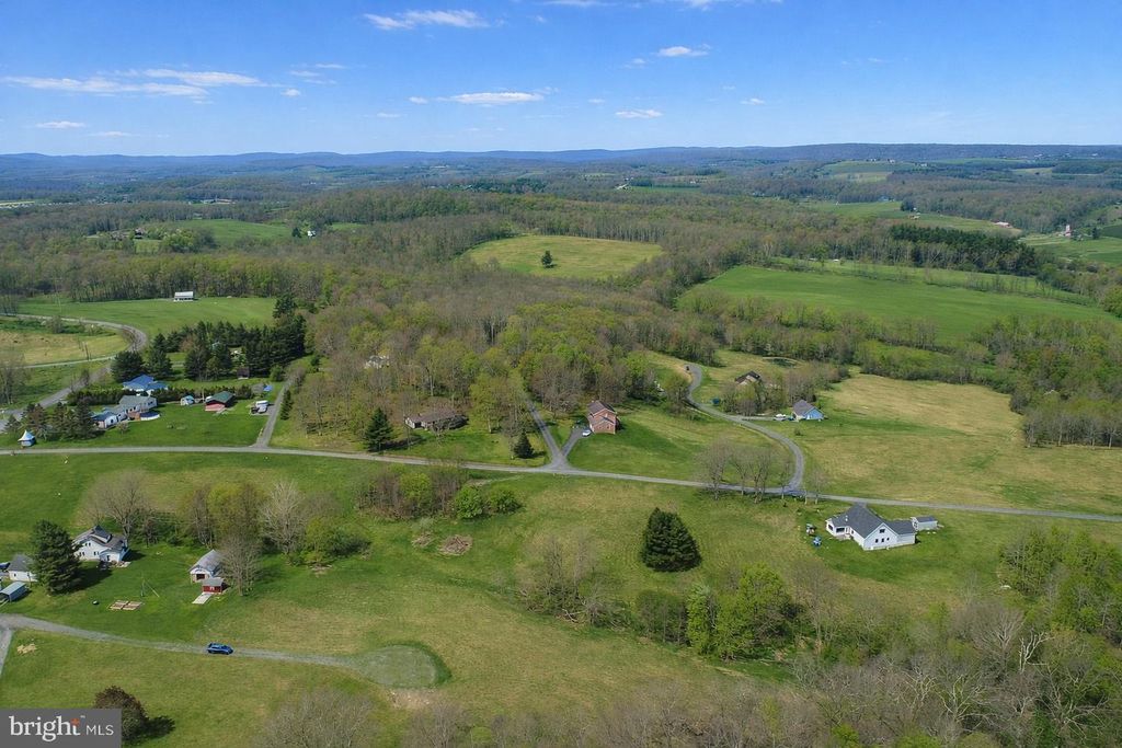 Image 18 of property listing at LOT 24 EASTVIEW PL, Oakland, MD 21550