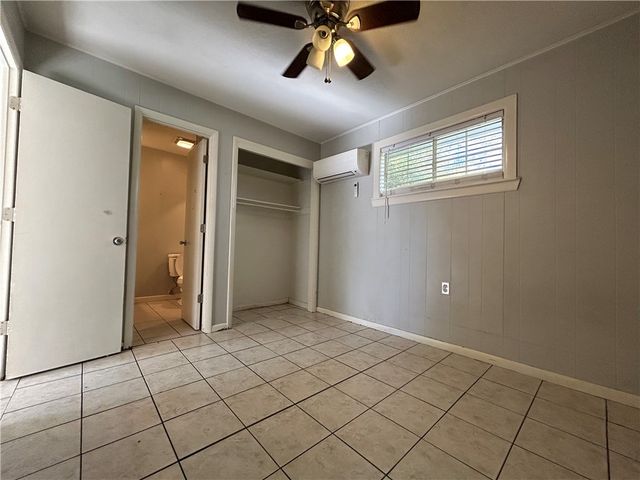 6474 W Nicole Lane, Fayetteville, AR 72704