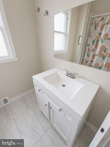 904 CENTER ST, Gloucester City, NJ 08030