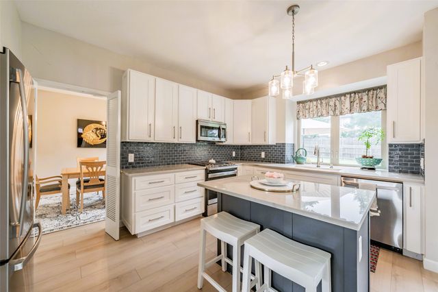 6817 Greenleaf Drive, North Richland Hills, TX 76182