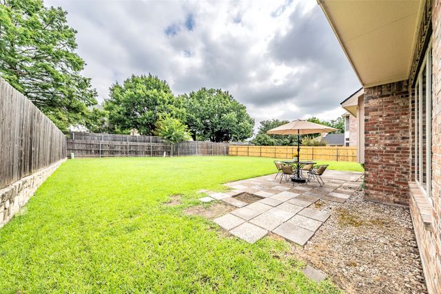 6817 Greenleaf Drive, North Richland Hills, TX 76182