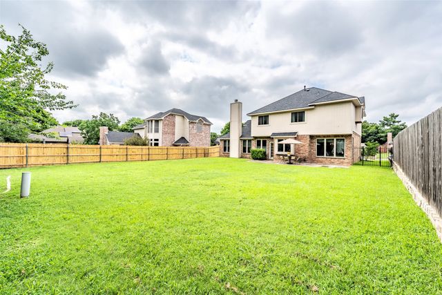 6817 Greenleaf Drive, North Richland Hills, TX 76182