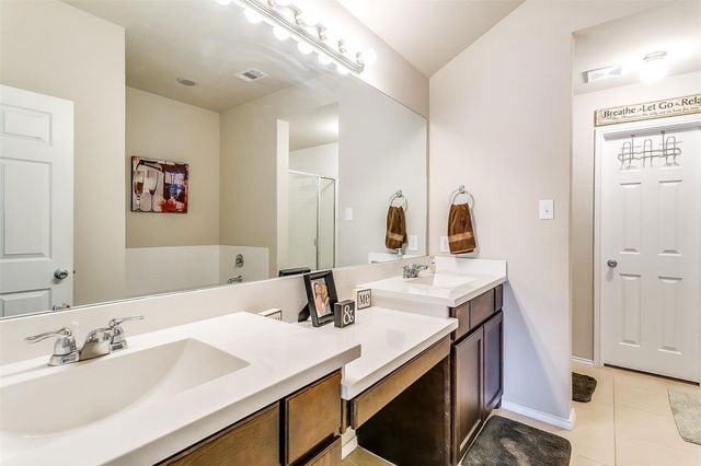 1629 Ridge Creek Lane, Aubrey, TX 76227