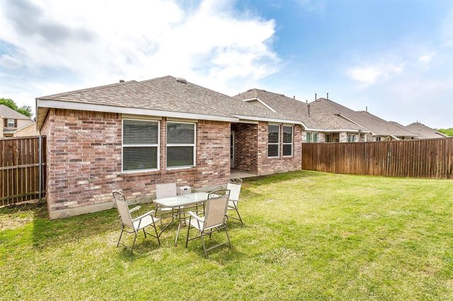1629 Ridge Creek Lane, Aubrey, TX 76227