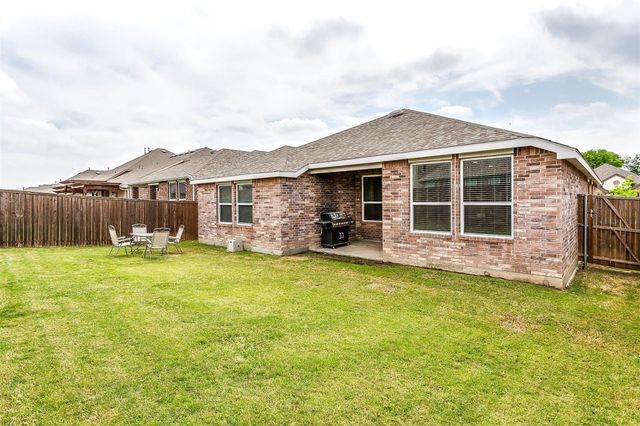 1629 Ridge Creek Lane, Aubrey, TX 76227