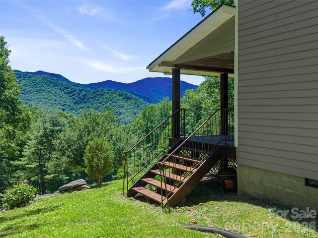 349 Spring Creek Road, Bakersville, NC 28705