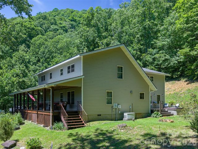 349 Spring Creek Road, Bakersville, NC 28705