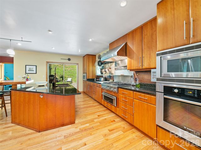349 Spring Creek Road, Bakersville, NC 28705