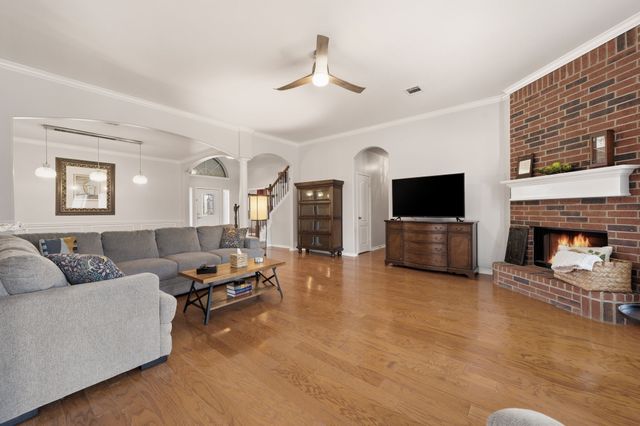 1080 Estates Drive, Kennedale, TX 76060
