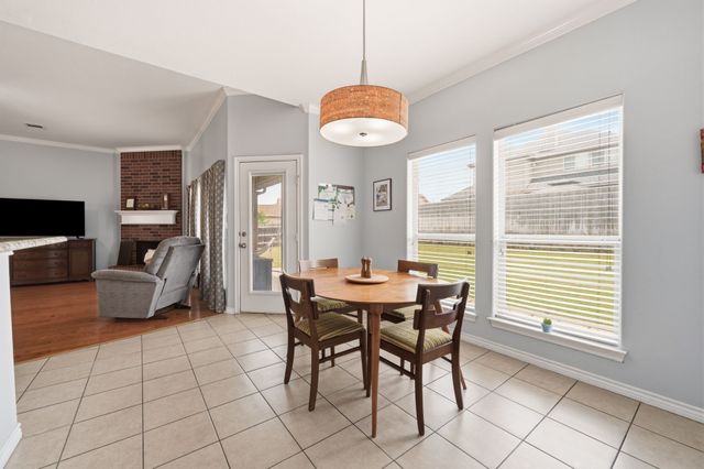 1080 Estates Drive, Kennedale, TX 76060