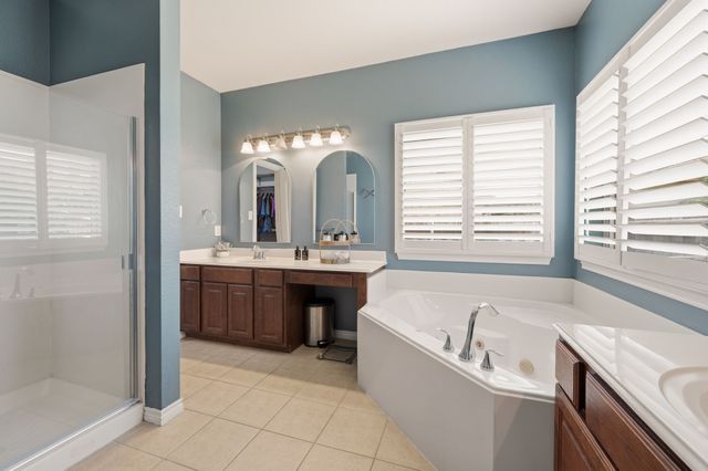 1080 Estates Drive, Kennedale, TX 76060