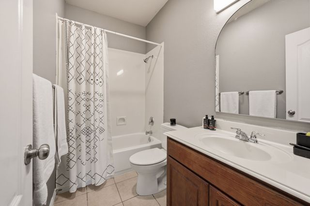 1080 Estates Drive, Kennedale, TX 76060