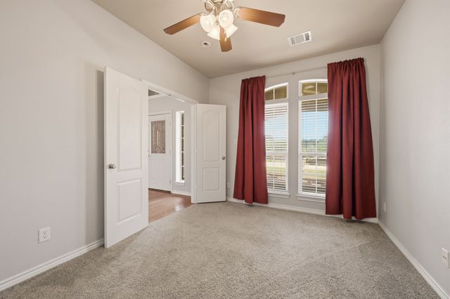 1080 Estates Drive, Kennedale, TX 76060